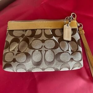 Coach  Wristlet